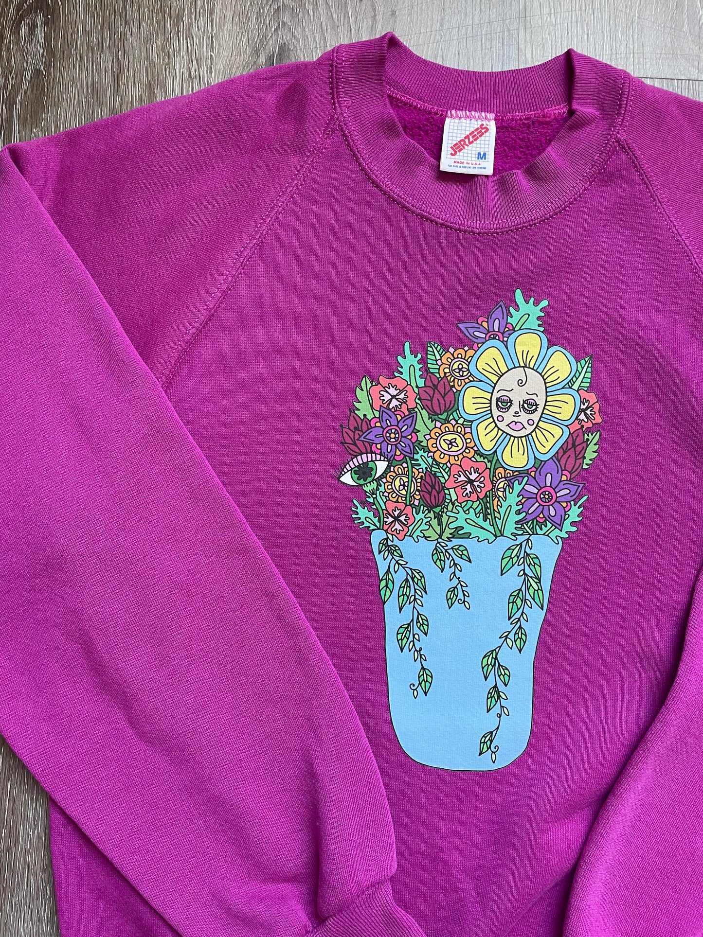 all the flowers crewneck